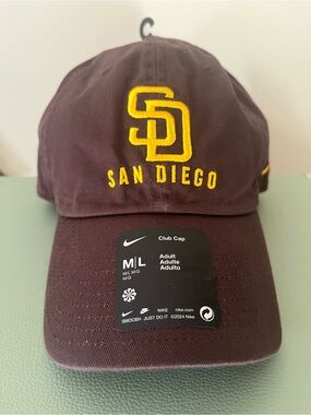 Nike San Diego Padres Embroidered Baseball Cap